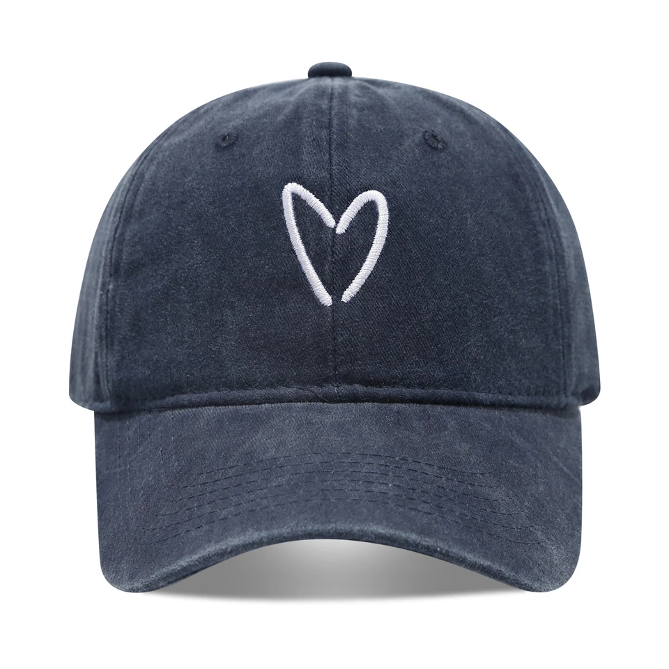 Artistic Small Love Embroidered Soft Top Fashion Cap Women's Summer Outdoor Simple Washed Baseball Cap