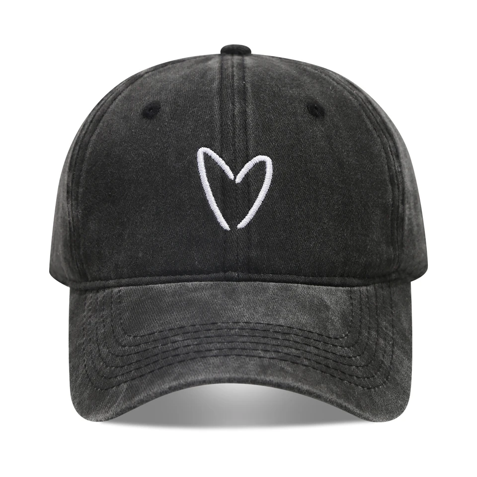 Artistic Small Love Embroidered Soft Top Fashion Cap Women's Summer Outdoor Simple Washed Baseball Cap