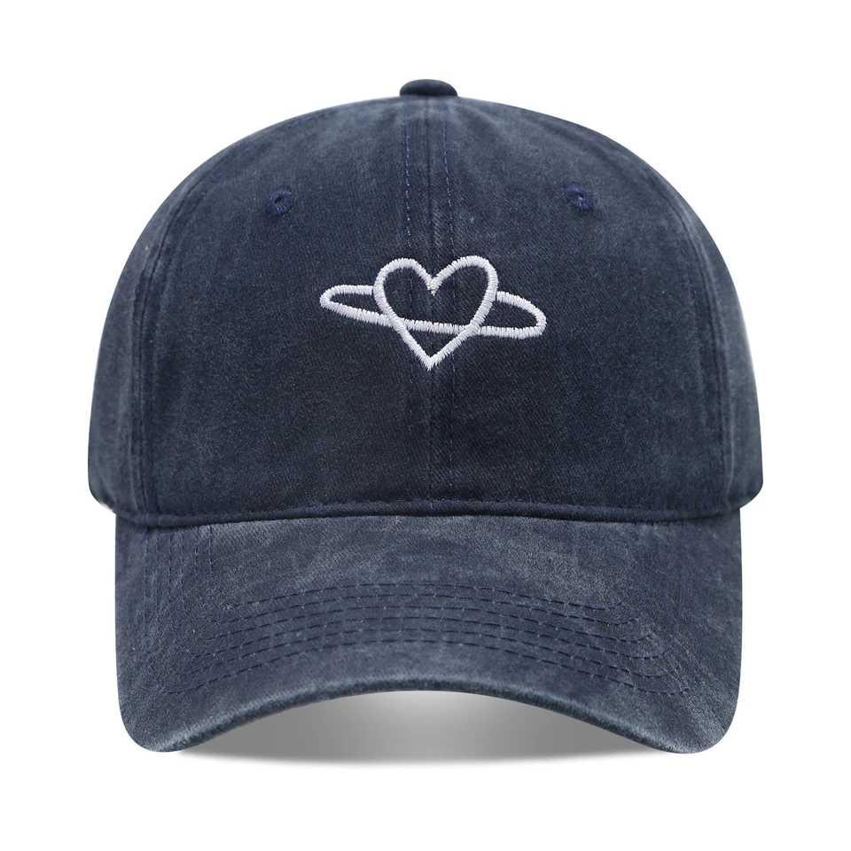 Artistic Small Love Embroidered Soft Top Fashion Cap Women's Summer Outdoor Simple Washed Baseball Cap