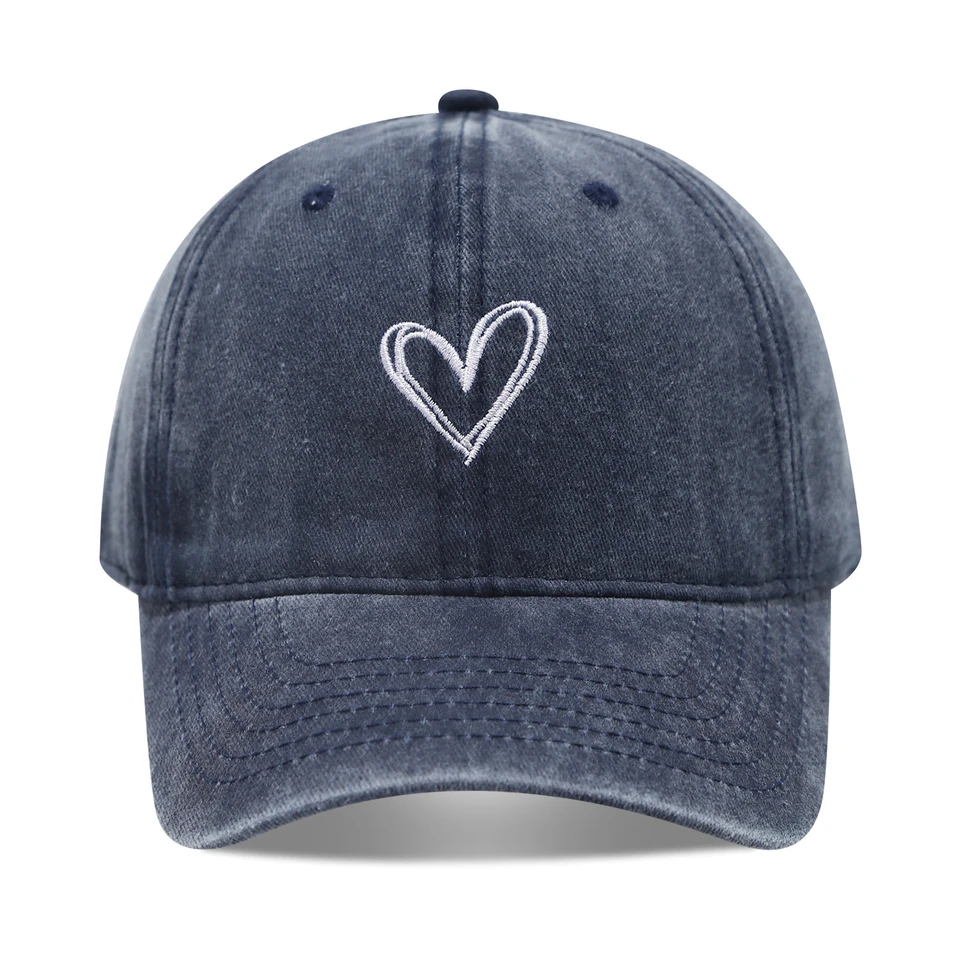 Artistic Small Love Embroidered Soft Top Fashion Cap Women's Summer Outdoor Simple Washed Baseball Cap