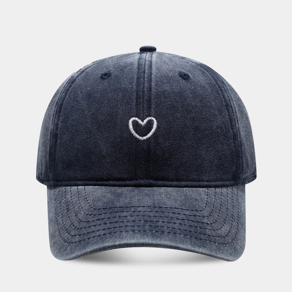 Artistic Small Love Embroidered Soft Top Fashion Cap Women's Summer Outdoor Simple Washed Baseball Cap